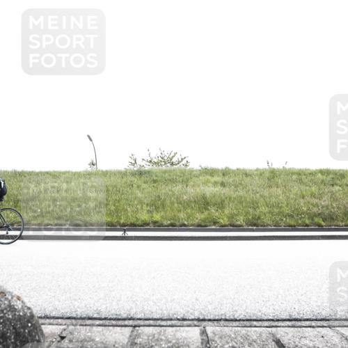 21.06.2026 - 29. Vierlanden-Triathlon H.Heesch http://msf.ph/oto/9896495 21.06.2026 12:48:00 Radfahren 651, 741, 847 meine-sportfotos.de