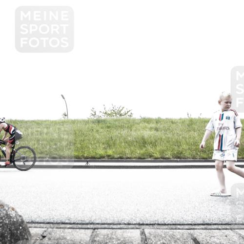 21.06.2026 - 29. Vierlanden-Triathlon H.Heesch http://msf.ph/oto/9896497 21.06.2026 12:48:03 Radfahren 847, 895 meine-sportfotos.de