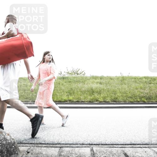 21.06.2026 - 29. Vierlanden-Triathlon H.Heesch http://msf.ph/oto/9896507 21.06.2026 12:48:06 Radfahren 852, 895 meine-sportfotos.de