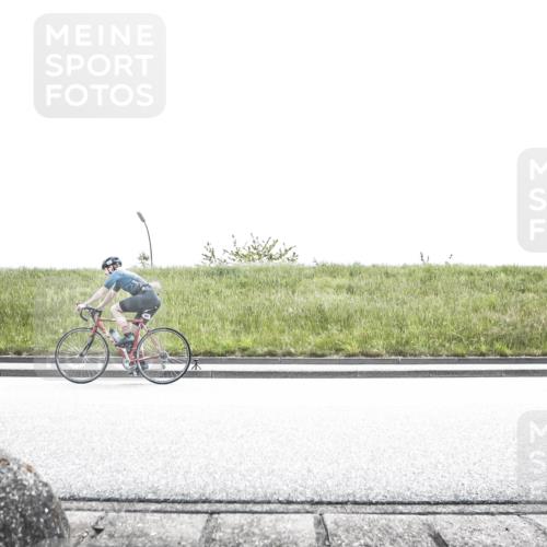 21.06.2026 - 29. Vierlanden-Triathlon H.Heesch http://msf.ph/oto/9896515 21.06.2026 12:48:18 Radfahren 852 meine-sportfotos.de