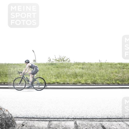 21.06.2026 - 29. Vierlanden-Triathlon H.Heesch http://msf.ph/oto/9896517 21.06.2026 12:49:33 Radfahren 891 meine-sportfotos.de