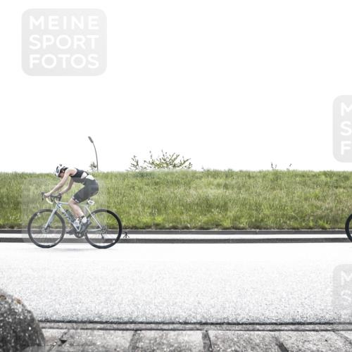 21.06.2026 - 29. Vierlanden-Triathlon H.Heesch http://msf.ph/oto/9896521 21.06.2026 12:50:51 Radfahren 865, 889 meine-sportfotos.de