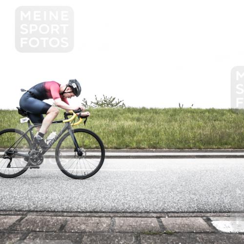21.06.2026 - 29. Vierlanden-Triathlon H.Heesch http://msf.ph/oto/9896550 21.06.2026 10:02:42 Radfahren 56, 99, 198, 245, 367 meine-sportfotos.de