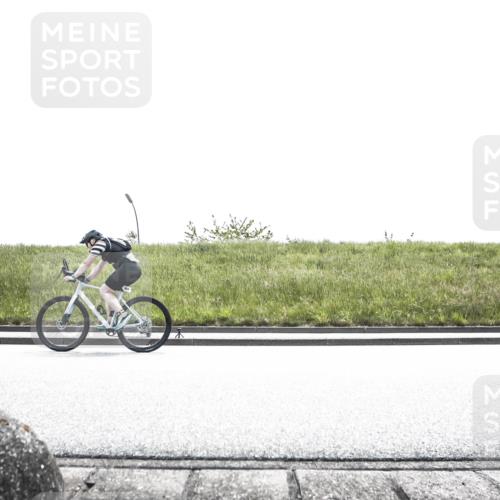 21.06.2026 - 29. Vierlanden-Triathlon H.Heesch http://msf.ph/oto/9896551 21.06.2026 12:56:48 Radfahren 855 meine-sportfotos.de
