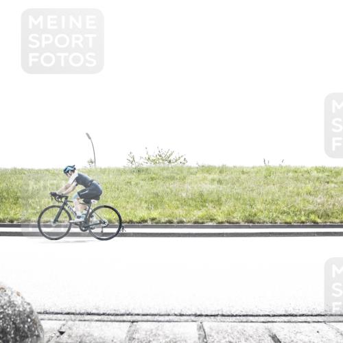 21.06.2026 - 29. Vierlanden-Triathlon H.Heesch http://msf.ph/oto/9896555 21.06.2026 12:57:16 Radfahren 841, 1014 meine-sportfotos.de