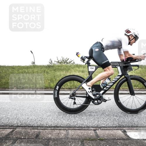 21.06.2026 - 29. Vierlanden-Triathlon H.Heesch http://msf.ph/oto/9896583 21.06.2026 10:04:13 Radfahren 90, 154, 180 meine-sportfotos.de