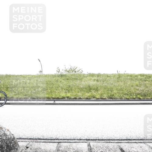 21.06.2026 - 29. Vierlanden-Triathlon H.Heesch http://msf.ph/oto/9896602 21.06.2026 13:01:15 Radfahren 1002 meine-sportfotos.de