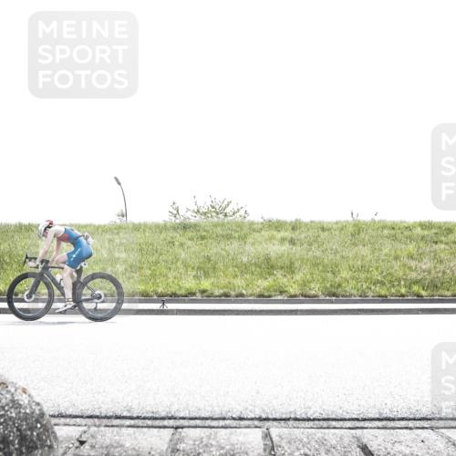 21.06.2026 - 29. Vierlanden-Triathlon H.Heesch http://msf.ph/oto/9896616 21.06.2026 13:01:57 Radfahren 986, 999, 1009, 1022 meine-sportfotos.de