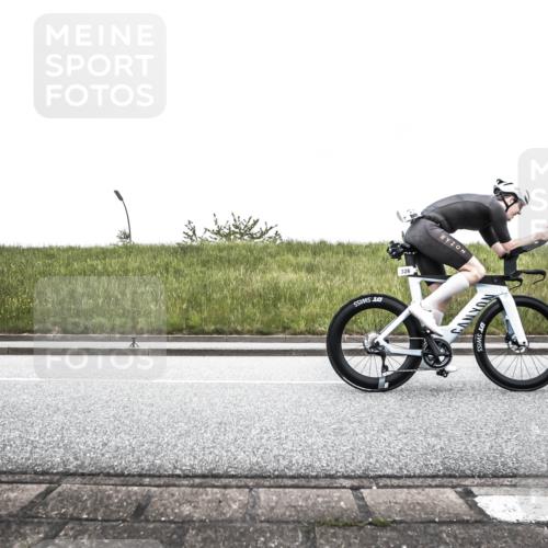 21.06.2026 - 29. Vierlanden-Triathlon H.Heesch http://msf.ph/oto/9896621 21.06.2026 10:05:09 Radfahren 130, 264, 275, 308, 323, 326 meine-sportfotos.de