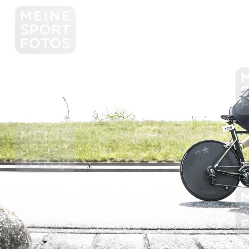 21.06.2026 - 29. Vierlanden-Triathlon H.Heesch http://msf.ph/oto/9896638 21.06.2026 13:02:33 Radfahren 991, 1045, 1056 meine-sportfotos.de
