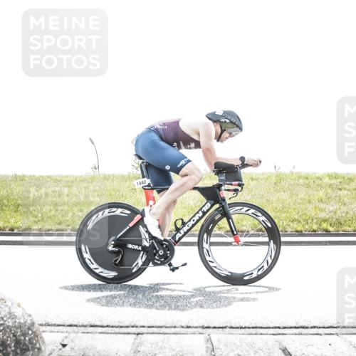 21.06.2026 - 29. Vierlanden-Triathlon H.Heesch http://msf.ph/oto/9896644 21.06.2026 13:02:49 Radfahren 1042, 1052 meine-sportfotos.de