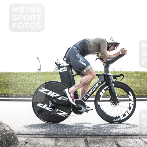 21.06.2026 - 29. Vierlanden-Triathlon H.Heesch http://msf.ph/oto/9896652 21.06.2026 13:03:38 Radfahren 988, 1063 meine-sportfotos.de