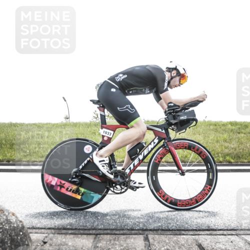 21.06.2026 - 29. Vierlanden-Triathlon H.Heesch http://msf.ph/oto/9896654 21.06.2026 13:03:45 Radfahren 988, 1021, 1033, 1053 meine-sportfotos.de
