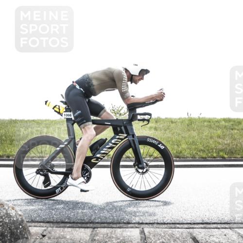 21.06.2026 - 29. Vierlanden-Triathlon H.Heesch http://msf.ph/oto/9896670 21.06.2026 13:04:21 Radfahren 1059, 1066 meine-sportfotos.de