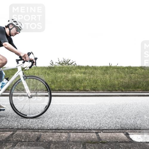 21.06.2026 - 29. Vierlanden-Triathlon H.Heesch http://msf.ph/oto/9896671 21.06.2026 10:06:43 Radfahren 243, 306, 349, 361 meine-sportfotos.de