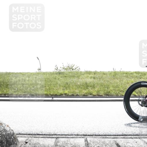 21.06.2026 - 29. Vierlanden-Triathlon H.Heesch http://msf.ph/oto/9896678 21.06.2026 13:04:53 Radfahren 1023, 1068, 1081 meine-sportfotos.de