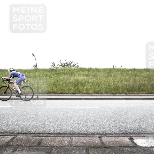 21.06.2026 - 29. Vierlanden-Triathlon H.Heesch http://msf.ph/oto/9896689 21.06.2026 10:07:29 Radfahren 2, 68, 88, 270 meine-sportfotos.de