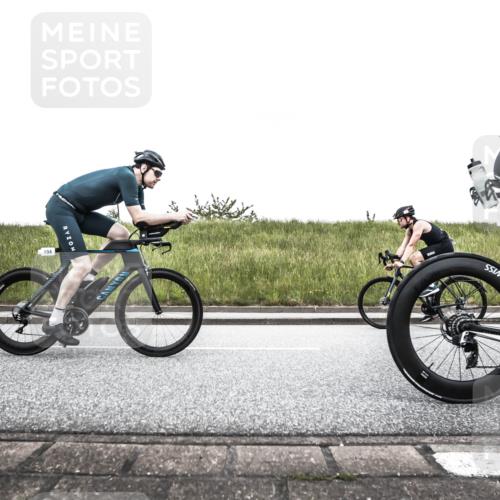 21.06.2026 - 29. Vierlanden-Triathlon H.Heesch http://msf.ph/oto/9896705 21.06.2026 10:07:54 Radfahren 50, 59, 104, 105, 167, 220, 231, 320 meine-sportfotos.de