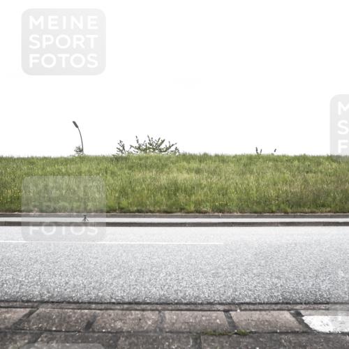 21.06.2026 - 29. Vierlanden-Triathlon H.Heesch http://msf.ph/oto/9896717 21.06.2026 10:08:05 Radfahren 7, 59, 80, 305, 334, 371 meine-sportfotos.de