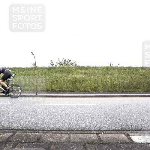 21.06.2026 - 29. Vierlanden-Triathlon H.Heesch http://msf.ph/oto/9896735 21.06.2026 10:08:57 Radfahren 30, 124, 269 meine-sportfotos.de