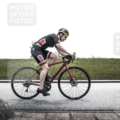 21.06.2026 - 29. Vierlanden-Triathlon H.Heesch http://msf.ph/oto/9896744 21.06.2026 13:19:15 Radfahren 1107, 1112 meine-sportfotos.de