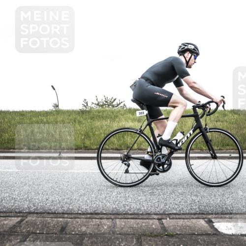 21.06.2026 - 29. Vierlanden-Triathlon H.Heesch http://msf.ph/oto/9896747 21.06.2026 10:09:25 Radfahren 25, 153, 191, 303 meine-sportfotos.de