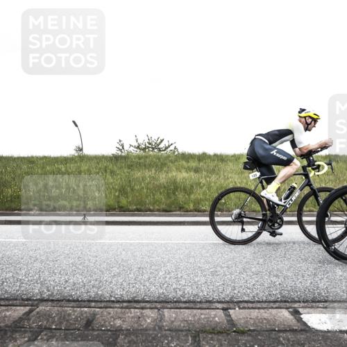 21.06.2026 - 29. Vierlanden-Triathlon H.Heesch http://msf.ph/oto/9896753 21.06.2026 10:09:38 Radfahren 18, 121, 122, 157, 225 meine-sportfotos.de