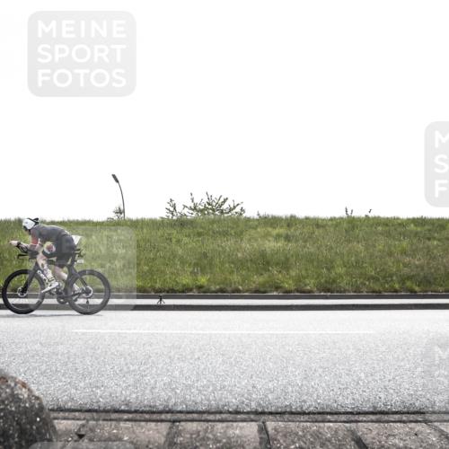 21.06.2026 - 29. Vierlanden-Triathlon H.Heesch http://msf.ph/oto/9896756 21.06.2026 13:25:04 Radfahren 1080, 1141 meine-sportfotos.de