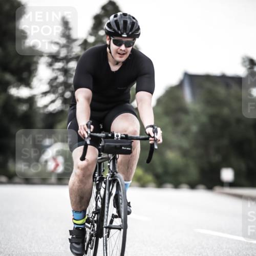 21.06.2026 - 29. Vierlanden-Triathlon H.Heesch http://msf.ph/oto/9896766 21.06.2026 09:58:05 Radfahren 19, 54, 267 meine-sportfotos.de