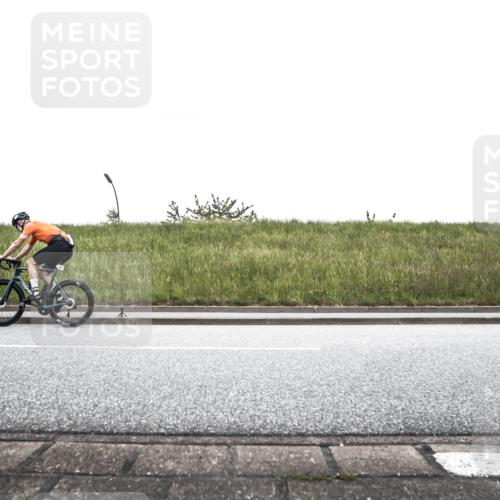 21.06.2026 - 29. Vierlanden-Triathlon H.Heesch http://msf.ph/oto/9896804 21.06.2026 10:10:58 Radfahren 81, 242, 281, 283 meine-sportfotos.de