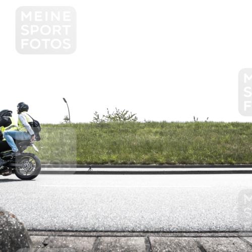 21.06.2026 - 29. Vierlanden-Triathlon H.Heesch http://msf.ph/oto/9896838 21.06.2026 13:37:30 Radfahren  meine-sportfotos.de