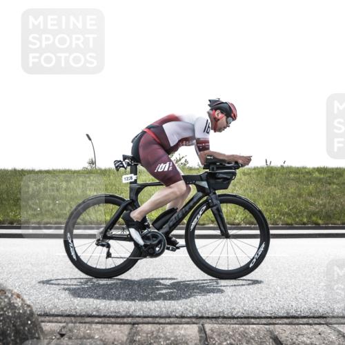 21.06.2026 - 29. Vierlanden-Triathlon H.Heesch http://msf.ph/oto/9896841 21.06.2026 13:38:07 Radfahren 1228 meine-sportfotos.de