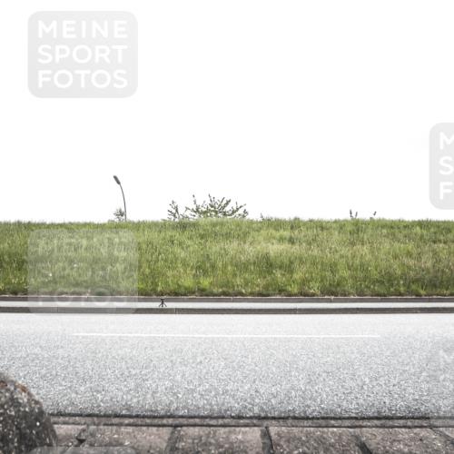 21.06.2026 - 29. Vierlanden-Triathlon H.Heesch http://msf.ph/oto/9896849 21.06.2026 14:27:33 Radfahren  meine-sportfotos.de