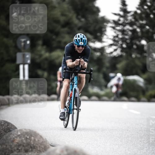 21.06.2026 - 29. Vierlanden-Triathlon H.Heesch http://msf.ph/oto/9896862 21.06.2026 09:58:30 Radfahren 46, 62, 202, 298, 364, 375 meine-sportfotos.de