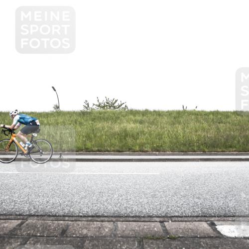 21.06.2026 - 29. Vierlanden-Triathlon H.Heesch http://msf.ph/oto/9896891 21.06.2026 10:13:11 Radfahren 36, 48, 60, 70, 232, 275, 429 meine-sportfotos.de