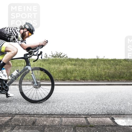 21.06.2026 - 29. Vierlanden-Triathlon H.Heesch http://msf.ph/oto/9896920 21.06.2026 10:13:38 Radfahren 44, 75, 236, 289 meine-sportfotos.de