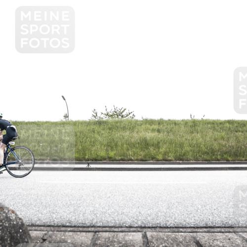 21.06.2026 - 29. Vierlanden-Triathlon H.Heesch http://msf.ph/oto/9896942 21.06.2026 14:46:36 Radfahren  meine-sportfotos.de