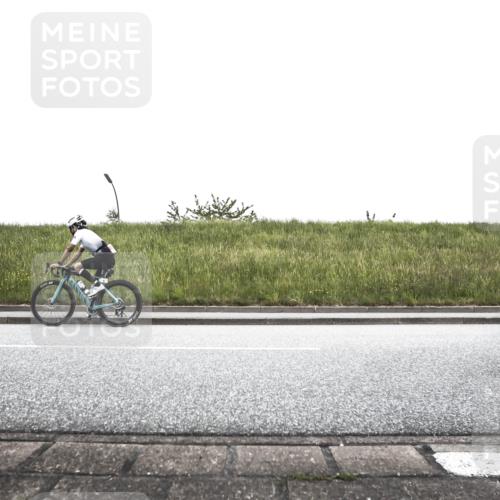 21.06.2026 - 29. Vierlanden-Triathlon H.Heesch http://msf.ph/oto/9896954 21.06.2026 10:14:25 Radfahren 5, 130, 204, 241 meine-sportfotos.de