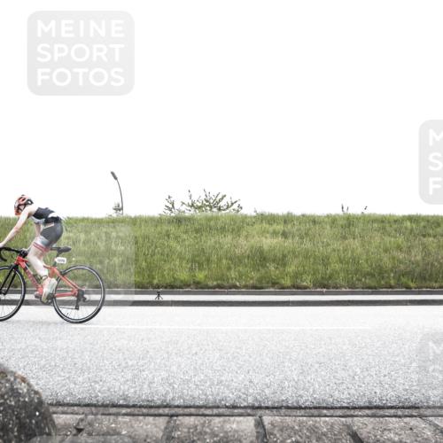 21.06.2026 - 29. Vierlanden-Triathlon H.Heesch http://msf.ph/oto/9896955 21.06.2026 14:47:21 Radfahren  meine-sportfotos.de