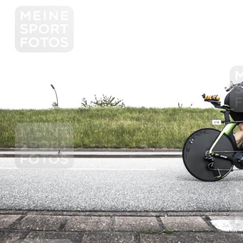 21.06.2026 - 29. Vierlanden-Triathlon H.Heesch http://msf.ph/oto/9896969 21.06.2026 10:14:59 Radfahren 71, 135, 200, 216 meine-sportfotos.de