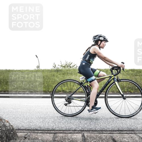 21.06.2026 - 29. Vierlanden-Triathlon H.Heesch http://msf.ph/oto/9897044 21.06.2026 14:57:09 Radfahren 1302, 1322, 1334 meine-sportfotos.de