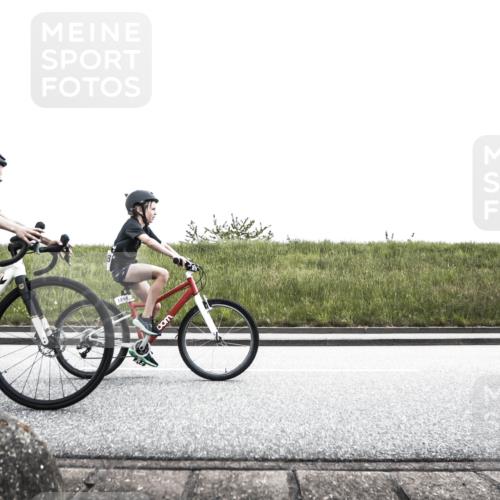 21.06.2026 - 29. Vierlanden-Triathlon H.Heesch http://msf.ph/oto/9897074 21.06.2026 14:59:56 Radfahren 1298, 1308, 1310, 1327 meine-sportfotos.de