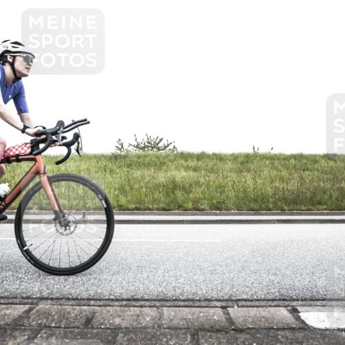 21.06.2026 - 29. Vierlanden-Triathlon H.Heesch http://msf.ph/oto/9897077 21.06.2026 10:17:13 Radfahren 8, 270, 399, 434 meine-sportfotos.de