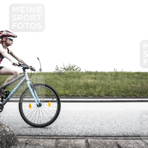 21.06.2026 - 29. Vierlanden-Triathlon H.Heesch http://msf.ph/oto/9897091 21.06.2026 15:00:50 Radfahren 1309 meine-sportfotos.de