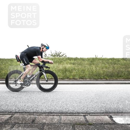 21.06.2026 - 29. Vierlanden-Triathlon H.Heesch http://msf.ph/oto/9897131 21.06.2026 10:18:18 Radfahren 105, 124, 279 meine-sportfotos.de