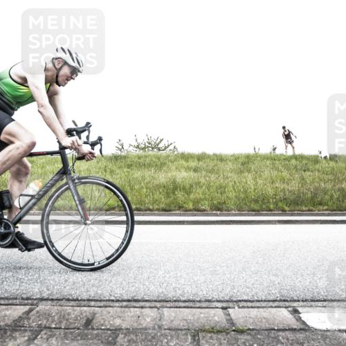 21.06.2026 - 29. Vierlanden-Triathlon H.Heesch http://msf.ph/oto/9897161 21.06.2026 10:22:28 Radfahren 70, 126, 138, 423, 461 meine-sportfotos.de
