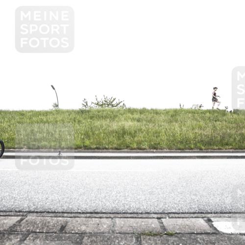 21.06.2026 - 29. Vierlanden-Triathlon H.Heesch http://msf.ph/oto/9897164 21.06.2026 10:22:29 Radfahren 70, 126, 138, 423, 461 meine-sportfotos.de