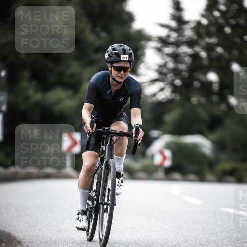 21.06.2026 - 29. Vierlanden-Triathlon H.Heesch http://msf.ph/oto/9897174 21.06.2026 09:59:53 Radfahren 84, 131, 169, 221 meine-sportfotos.de