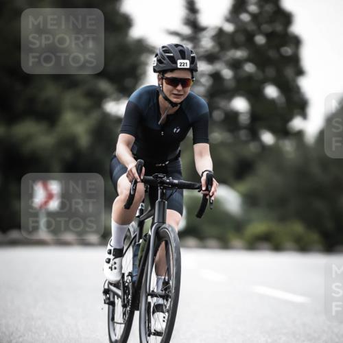 21.06.2026 - 29. Vierlanden-Triathlon H.Heesch http://msf.ph/oto/9897187 21.06.2026 09:59:53 Radfahren 84, 131, 169, 221 meine-sportfotos.de