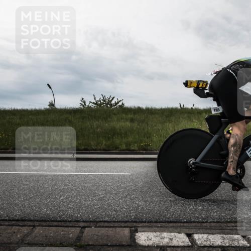 21.06.2026 - 29. Vierlanden-Triathlon H.Heesch http://msf.ph/oto/9897194 21.06.2026 09:21:34 Radfahren 164, 193, 239 meine-sportfotos.de